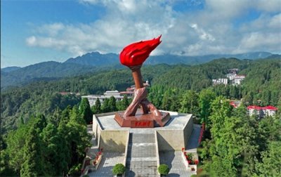 ​成为开国将帅有多难？井冈山3000人参加红军，仅赖春风获少将军衔