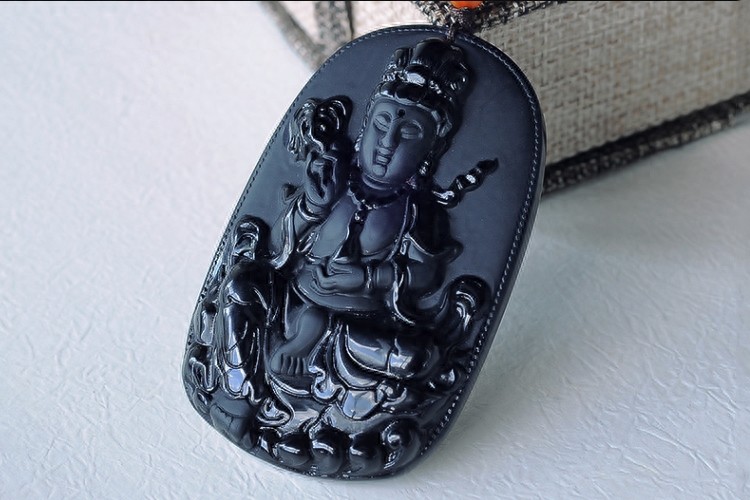 黑曜石的佩戴禁忌，黑曜石是不能乱戴的