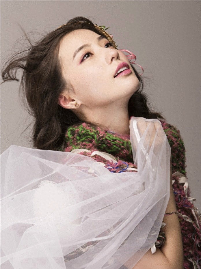 有“北电最美女生”之称的鲍天琦像是一张白纸，可塑性很强