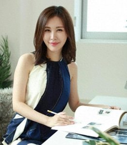 ​四位“富豪收割机”女星，挤走原配嫁入豪门，借子上位捞金上亿