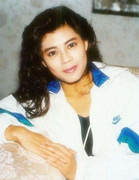 梁佩玲：凭任盈盈一角爆红，遇大难不死，今却连走路都难