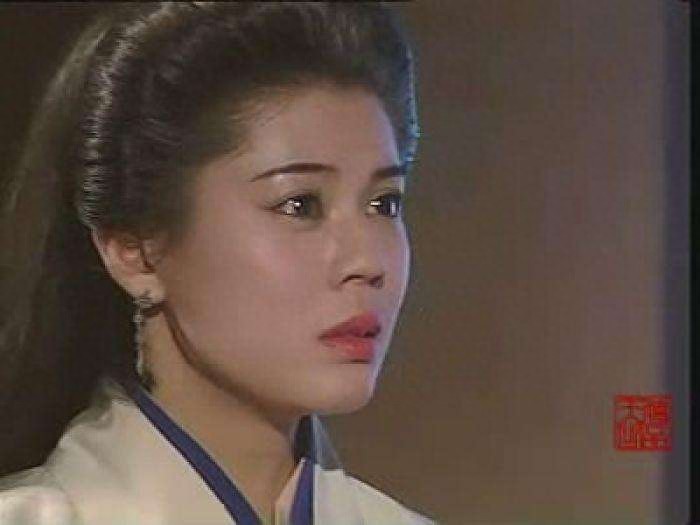 梁佩玲：凭任盈盈一角爆红，遇大难不死，今却连走路都难