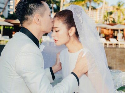 ​陈荣炼穿西装出席庭审，全程保持沉默！安以轩疑状态不佳缺席