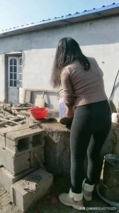 ​农村留守妇女的真实生活：35岁，守护家园，捍卫爱与责任！