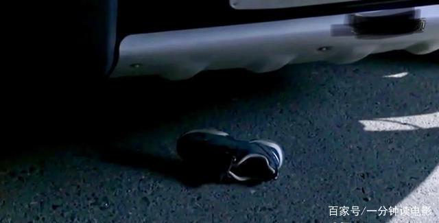 《二手车有鬼》小男躲猫猫时被自己卖二手车的母亲误杀 恐怖电影-