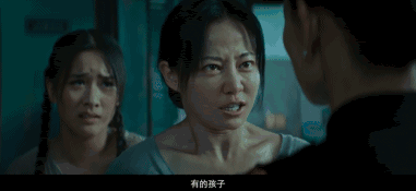 《误杀》主演没一个科班出身，演技却炸裂，陈冲亲女儿演平平垫底