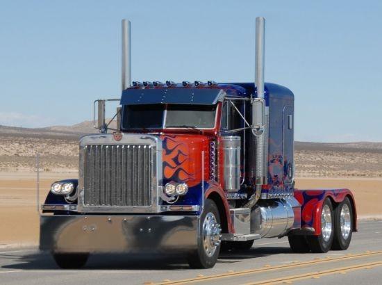 电影《变形金刚》1-4中分别出现了哪些型号的汽车？-