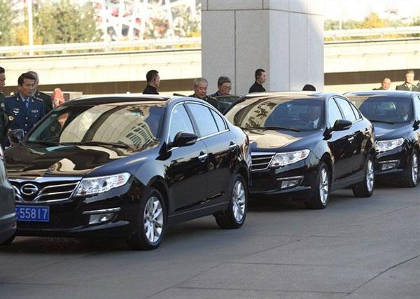 电影《变形金刚》1-4中分别出现了哪些型号的汽车？-