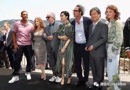 范冰冰戛纳未修照片流出，网友：这才是真相啊