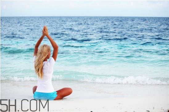 练形体的瑜伽动作有哪些？瑜伽后多久可以吃东西喝水？