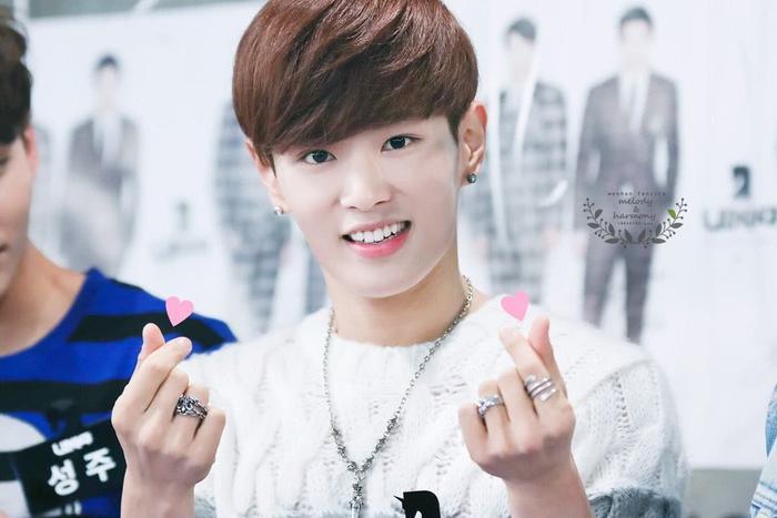 《青春有你》首次排名，李汶翰拿下了C位，他将是下一个蔡徐坤？