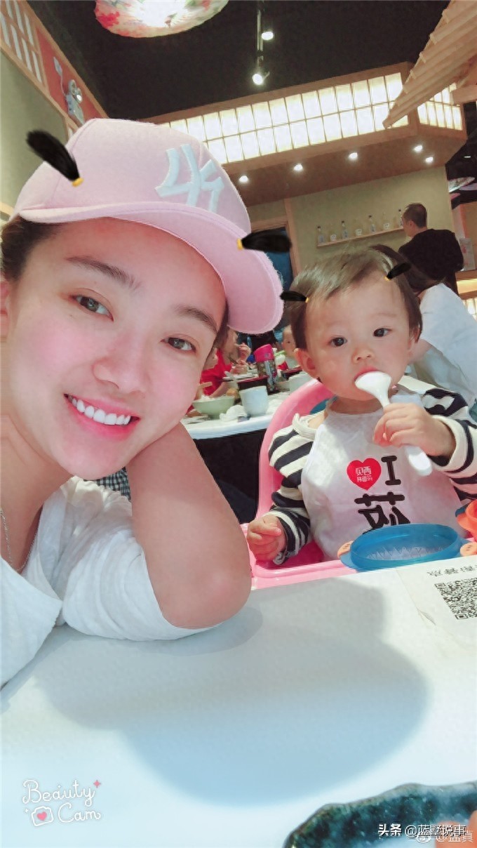 “马小翠”孟真和她的孩子，离开赵家班也是幸福满满