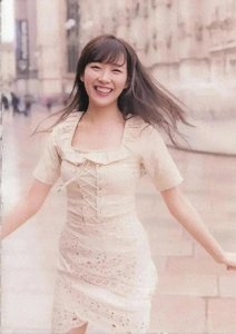 ​渡辺美优纪：身材与颜值的完美结合，魅力无限