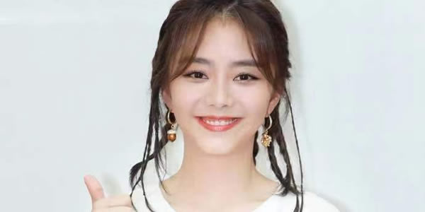 谭松韵年龄今年多大了 谭松韵几岁出道