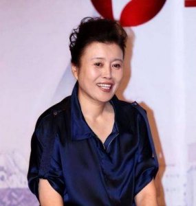 ​孙红雷前女友自曝堕胎4次，提及旧爱泪满眶