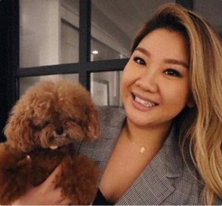 ​沈殿霞之女郑欣宜：21岁丧母，父亲另有家庭，终究亲情战胜一切