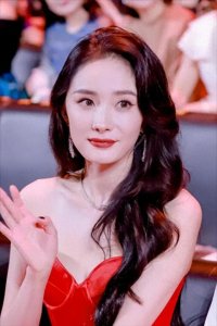 ​上市传闻中嘉行传媒失去杨幂“王牌”