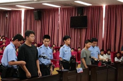 ​海南政法职业学院联合海南省青少年犯罪与法律援助研究中心开展“护青春驿动的