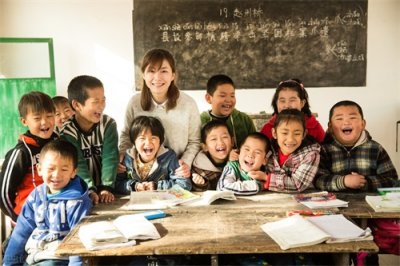 ​为什么很多希望小学都被关闭了？